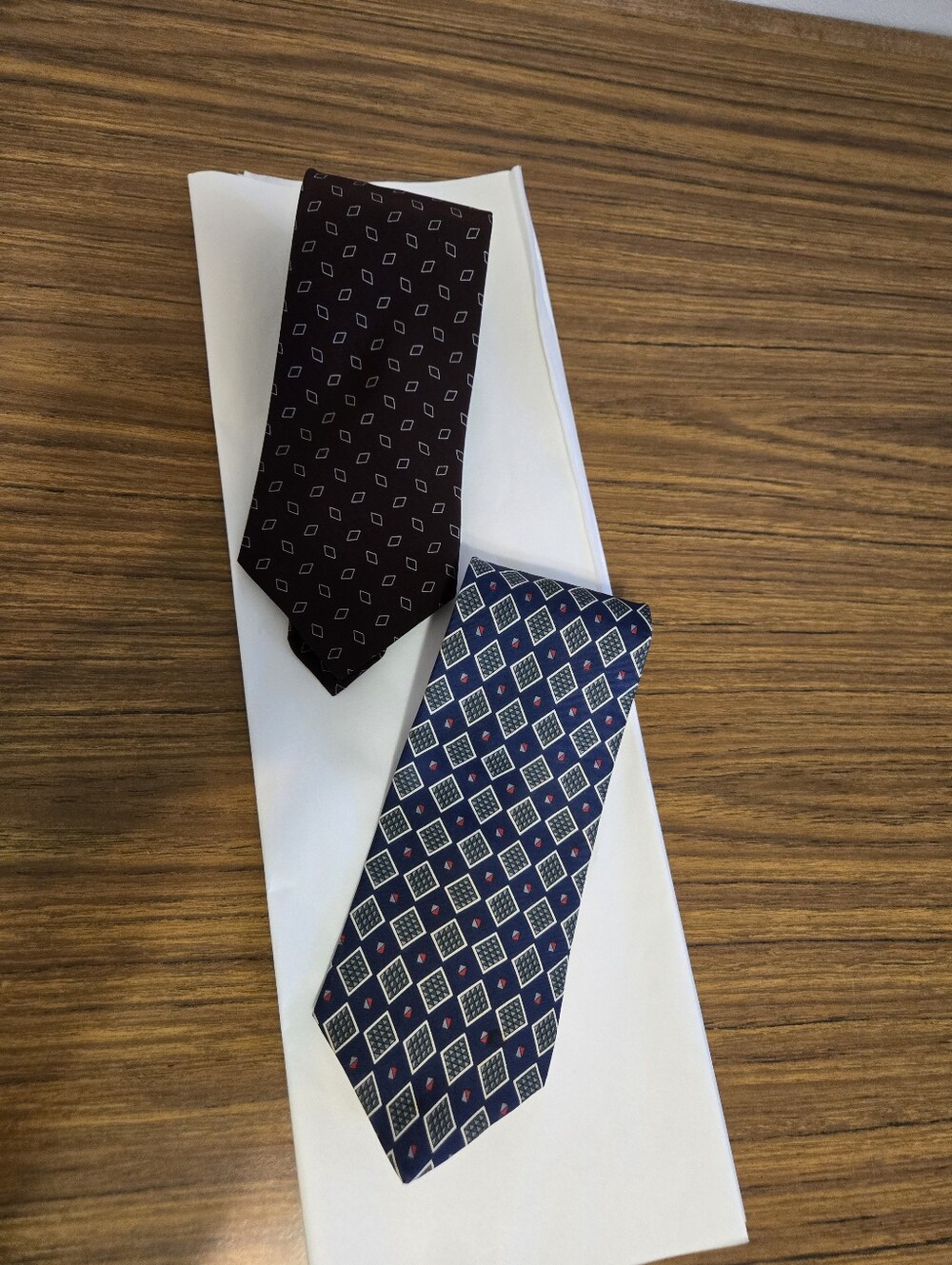 Lot Of 2 100% Silk Ties Brown Simon Chang Hand Finished & Navy Alfani Geometric